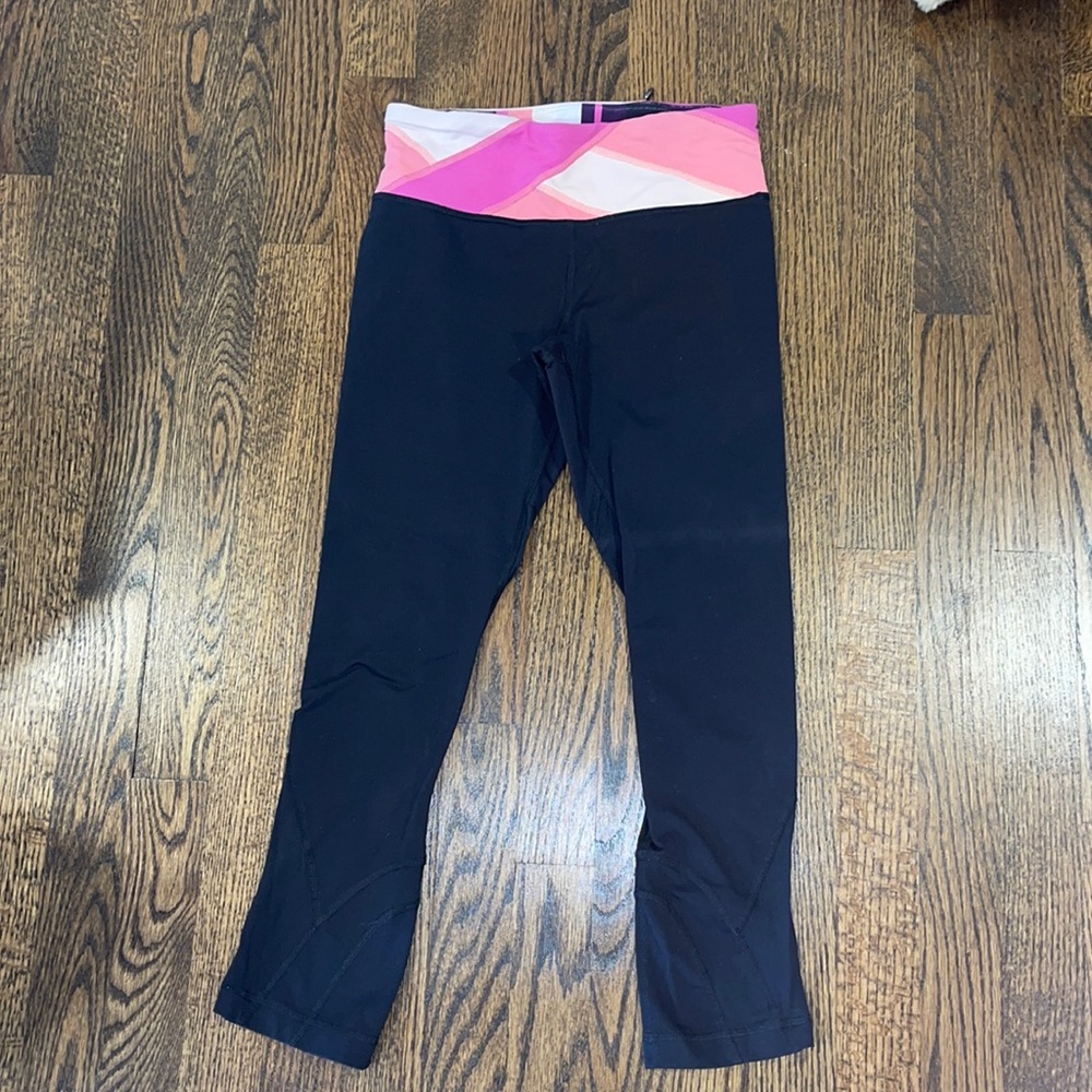 Lululemon Run Inspire Crop II Black Leggings w/ Pink Waistband